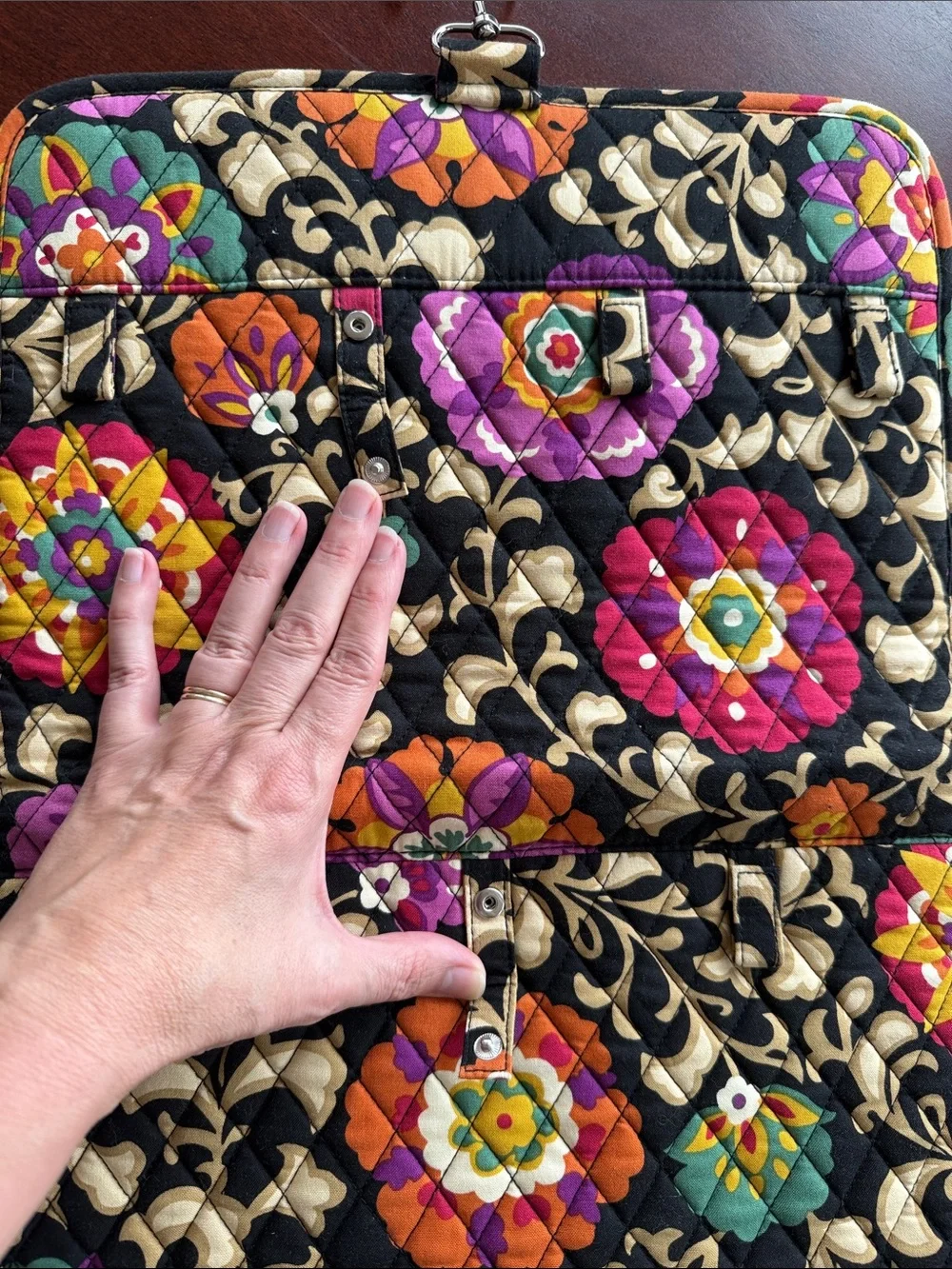 VERA BRADLEY Keep it up hanging travel organizer RETIRED Suzani pattern